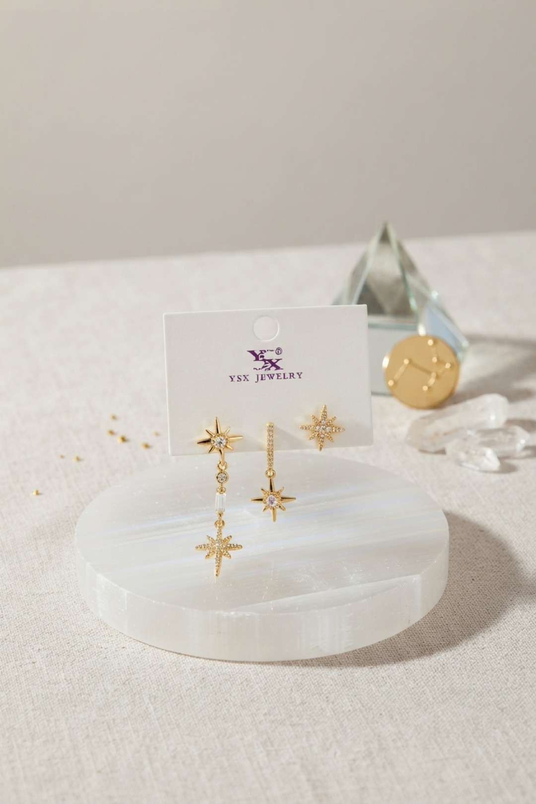 Pirinç Gold Renk Zirkon Taşlı Kutup Yıldızı Model Kadın Küpe Seti 5886