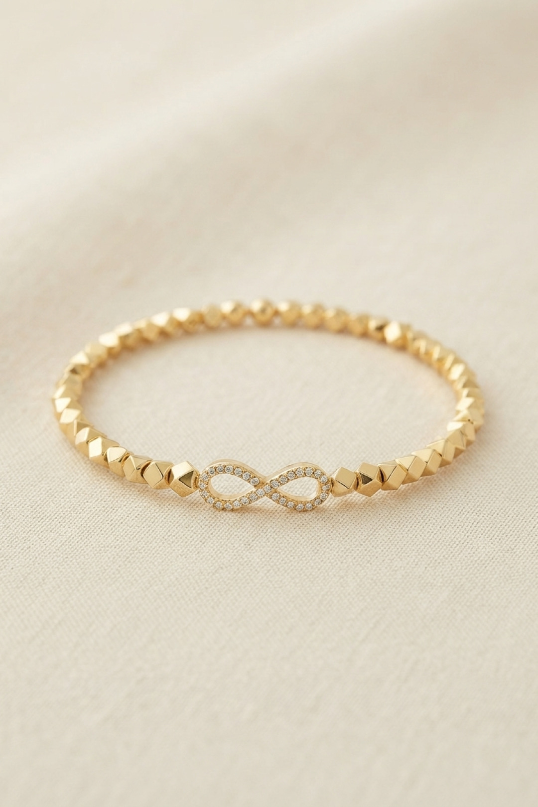 Pirinç Gold Renk Geometrik Fasetli Sonsuzluk Model Kadın Bileklik 5886