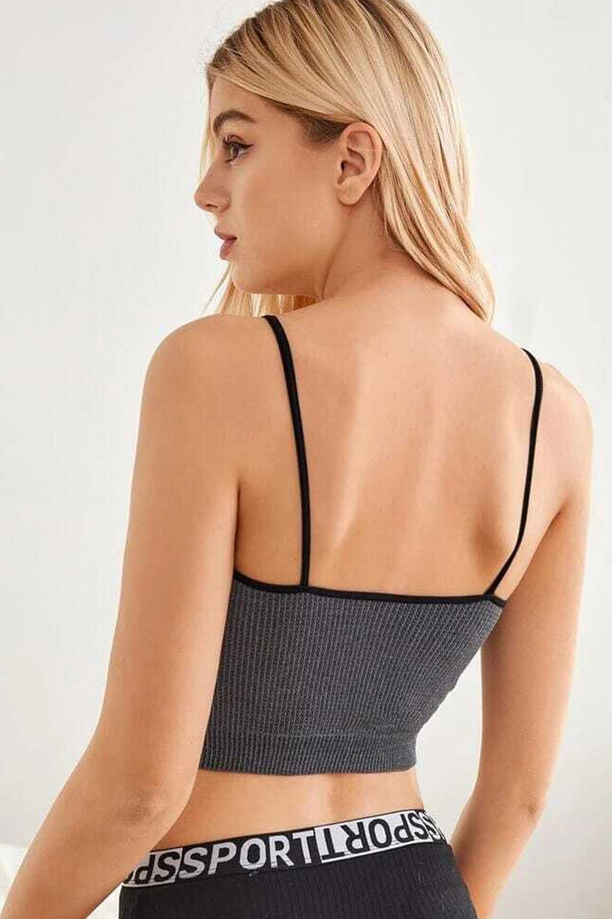 Kadın Anstrasit Gri İp Askılı Crop Top Bluz
