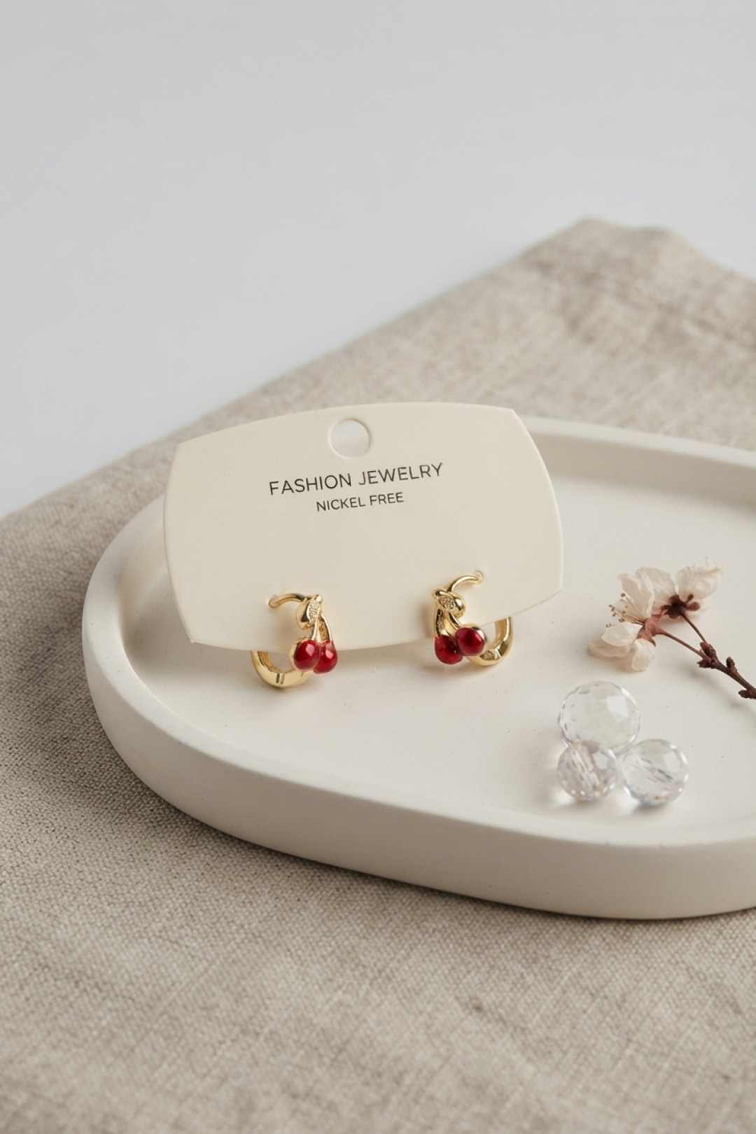 Pirinç Gold Renk Kiraz Model Çocuk Küpe 5886