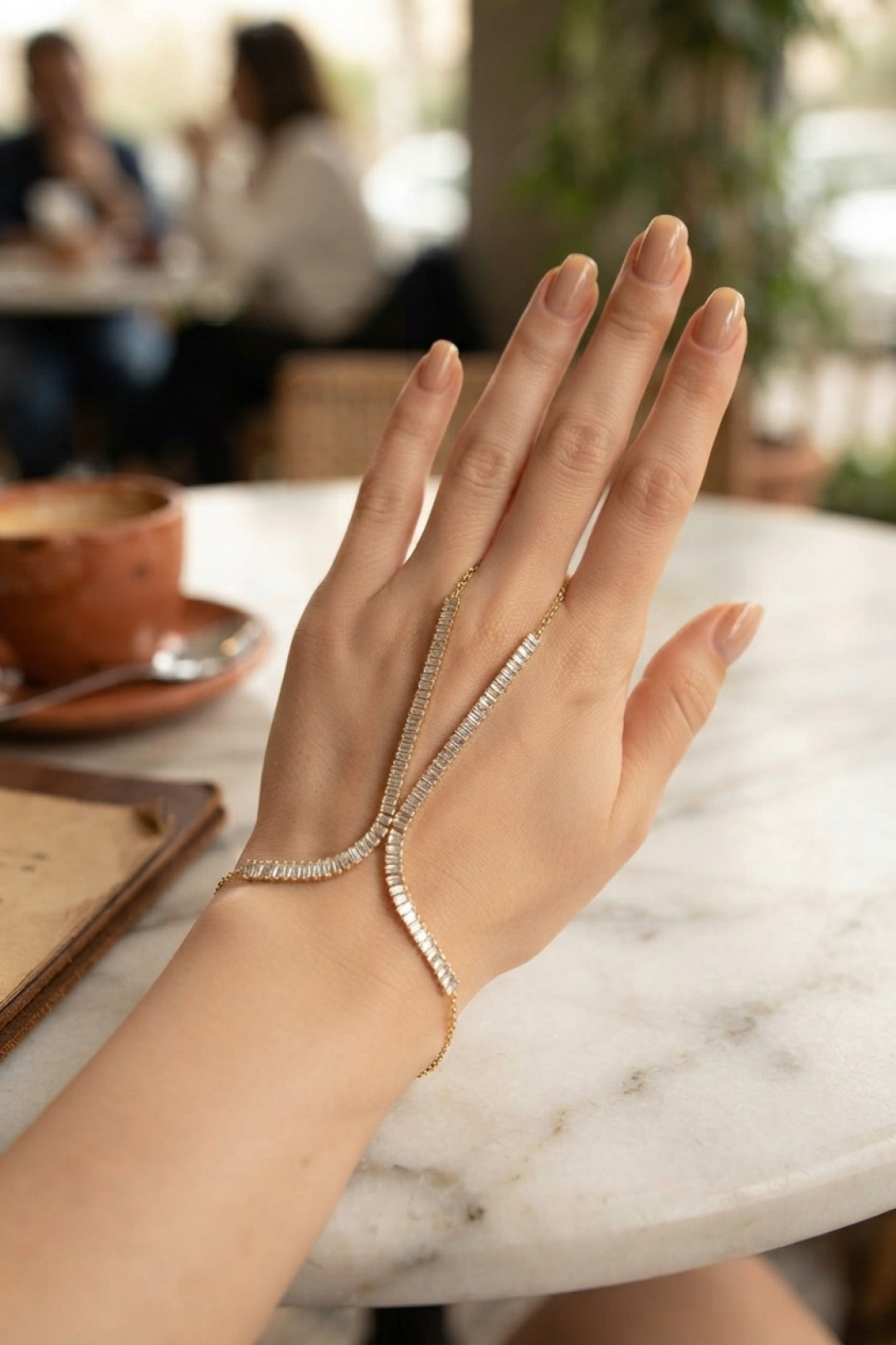 Gold Renk Pirinç Zirkon Taşlı Baget Model Şahmeran 5886