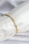 14K Gold Renk Kaplama Kare Zincir Model CM Kadın Bileklik 5886